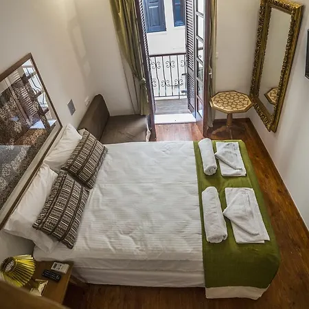 Romantic Mesonet In Chania Old Town